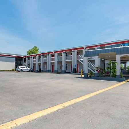 Oyo Hotel Augusta Downtown Екстериор снимка