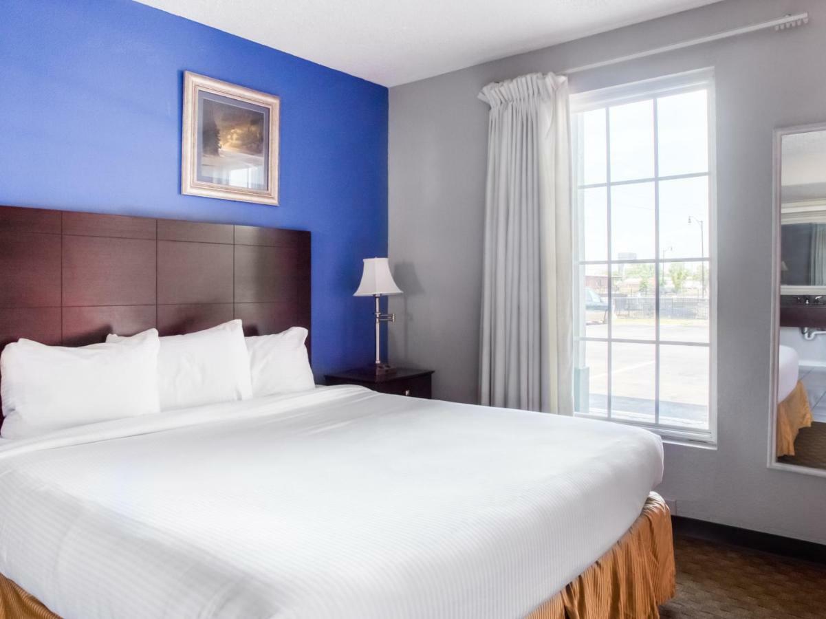Oyo Hotel Augusta Downtown Екстериор снимка